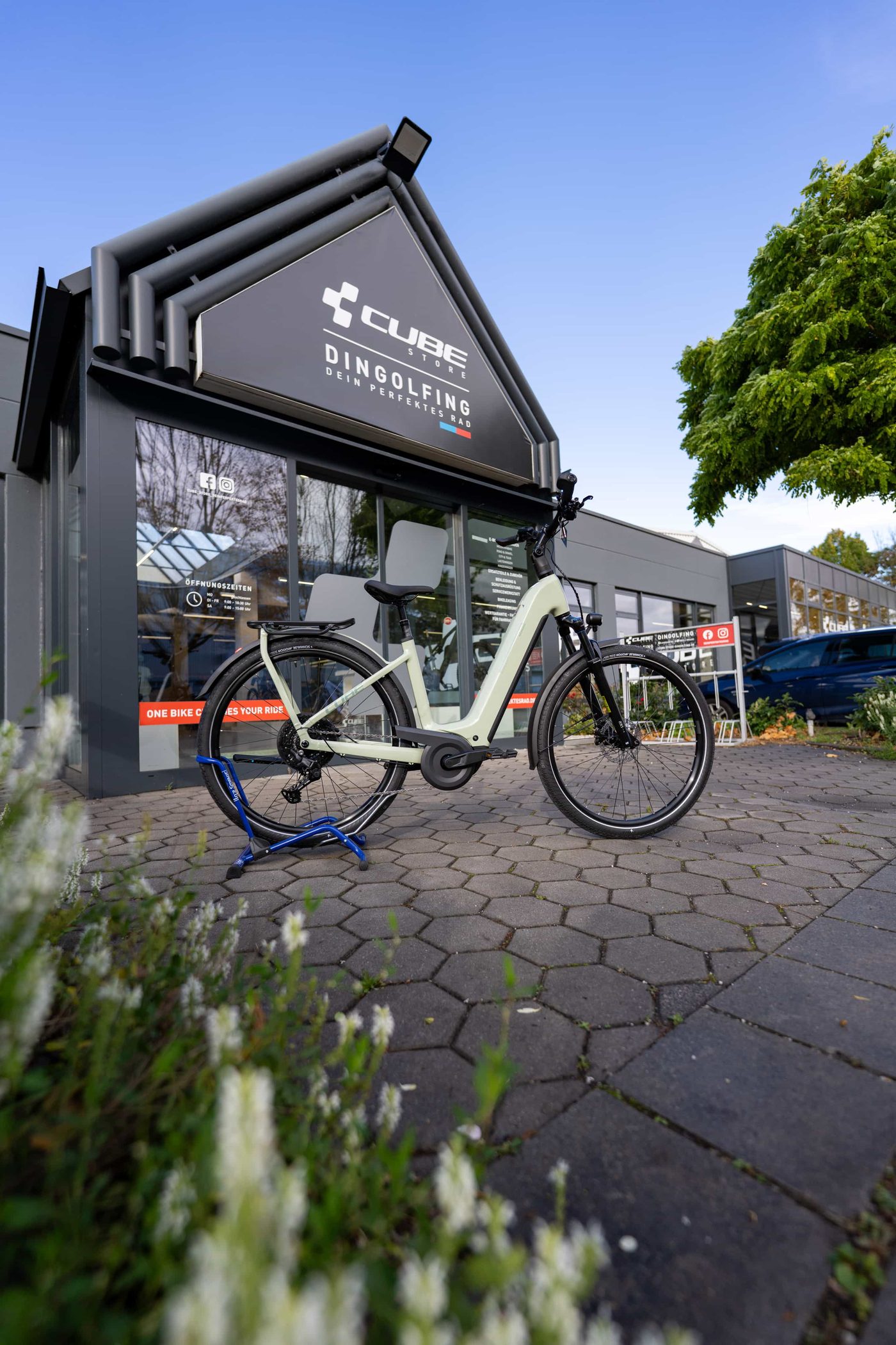CUBE Kathmandu Hybrid One 800 aus dem Modelljahr 2026